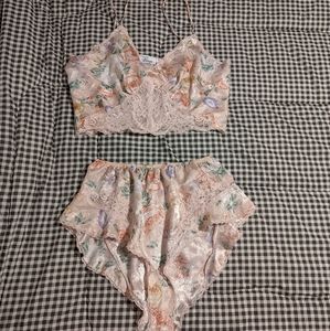 VNTG 3pc Faye by O'Brian Brothers Pink Floral Lace High Waist Lingerie Robe Set